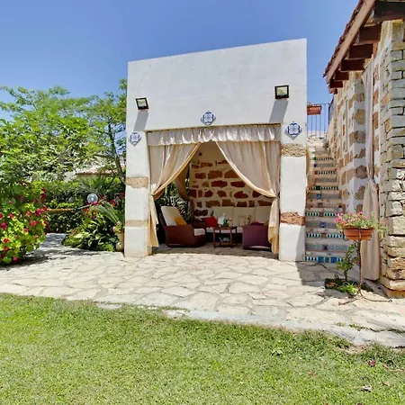Casa Vacanza Perla Bianca Holiday home *